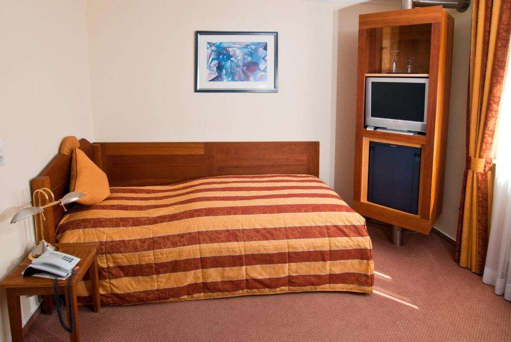 Bb Landhotel Huetter Meschede Room photo
