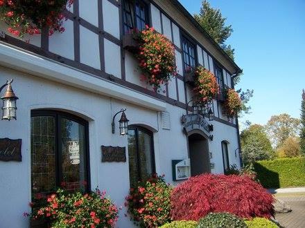 Bb Landhotel Huetter Meschede Exterior photo