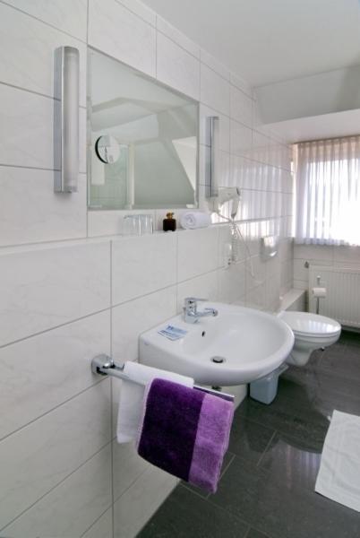 Bb Landhotel Huetter Meschede Room photo